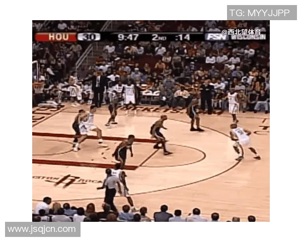 2007年火箭队对阵雄鹿队精彩全场录像回放及赛后精彩瞬间分析 2007年火箭队对阵雄鹿队精彩全场录像回放及赛后精彩瞬间分析